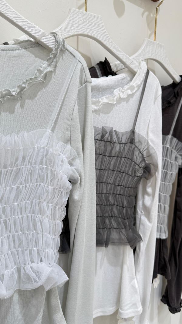 【兩件式層次網紗透膚上衣】 