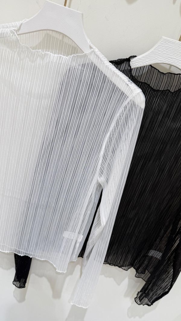 【條紋透膚長袖內搭上衣】 