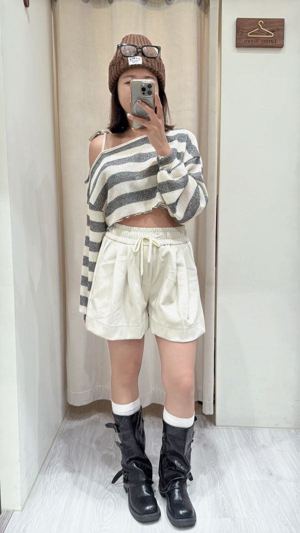 【休閒綁帶皮短褲】 