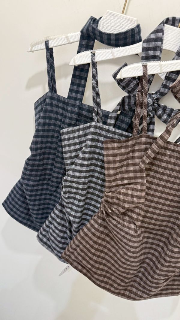 顯瘦格子吊帶上衣 