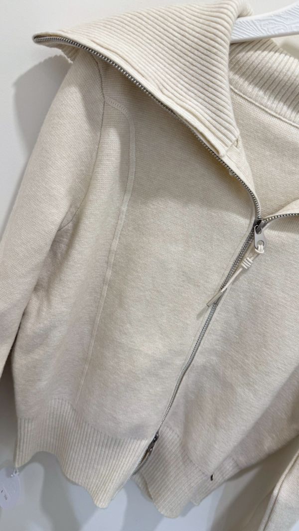 軟糯大翻領針織衫 