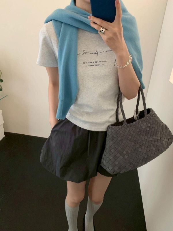 【英文草寫短袖棉T】 