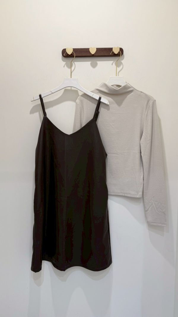 莫代爾親膚小立領內搭 