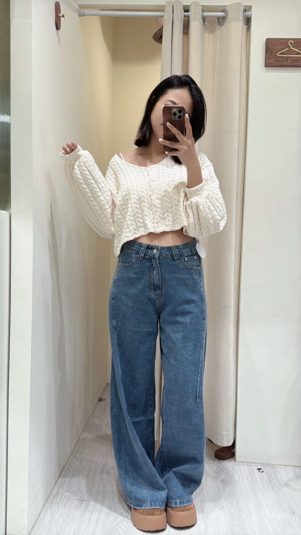 後中線寬筒牛仔褲 