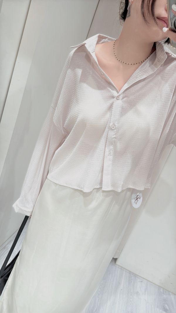 【閃閃美人魚鱗光澤襯衫】 