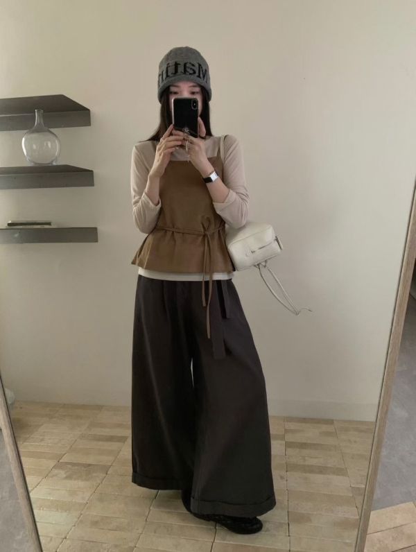 【麂皮吊帶綁帶上衣】 