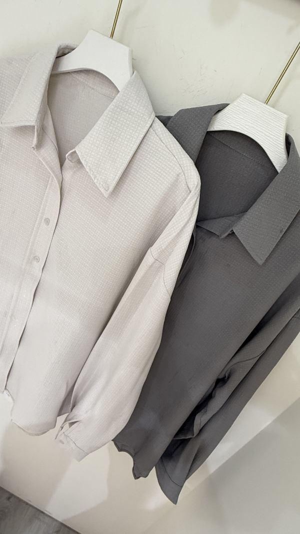 【肌理方格滑溜襯衫】 