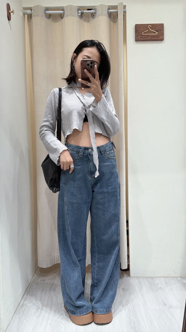 繞脖鬆餅格提花上衣 