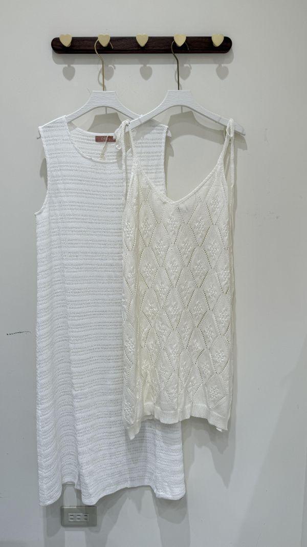 【菱格蕾絲針織罩衫】 