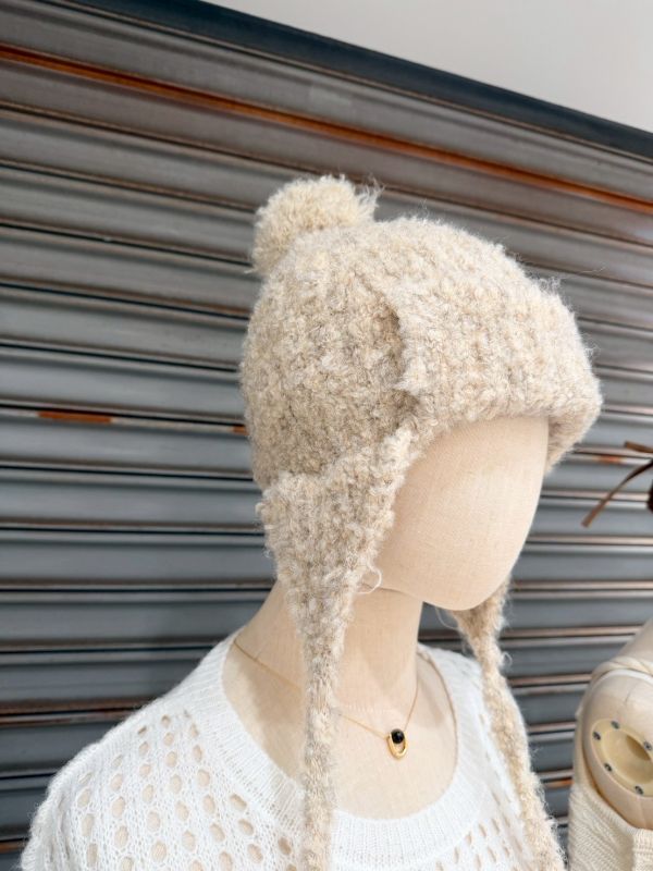 燕麥捲捲毛帽 