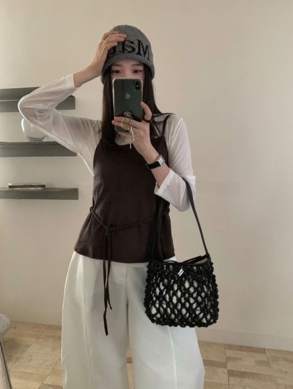 【麂皮吊帶綁帶上衣】 