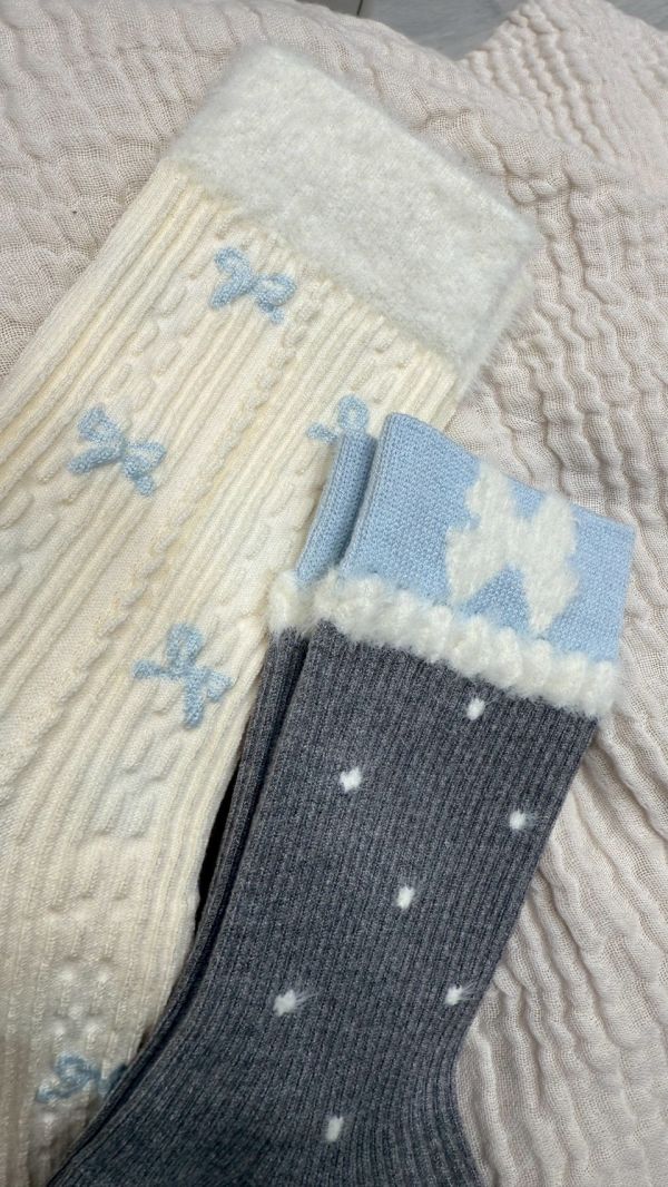 蝴蝶結刺繡星星提花襪 