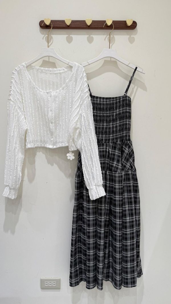 【格紋鬆緊吊帶長洋裝】 