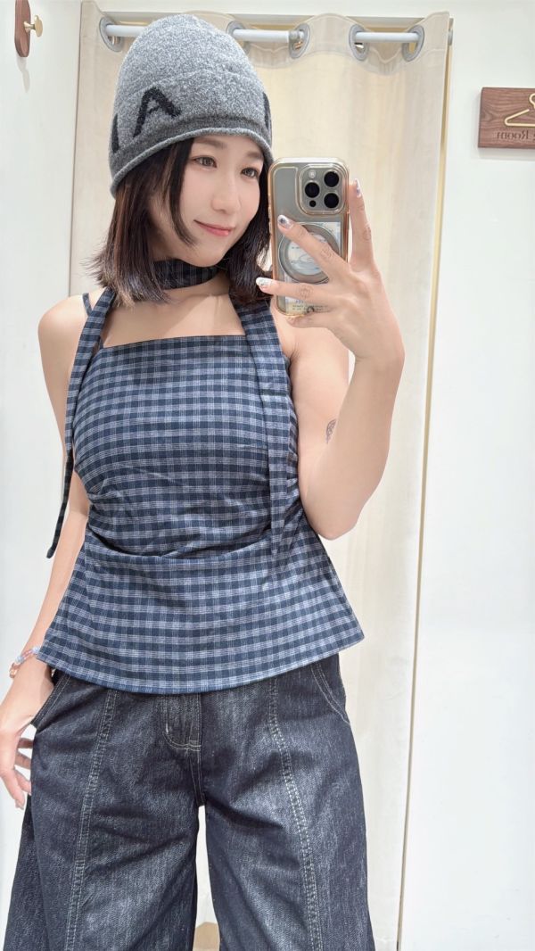 顯瘦格子吊帶上衣 