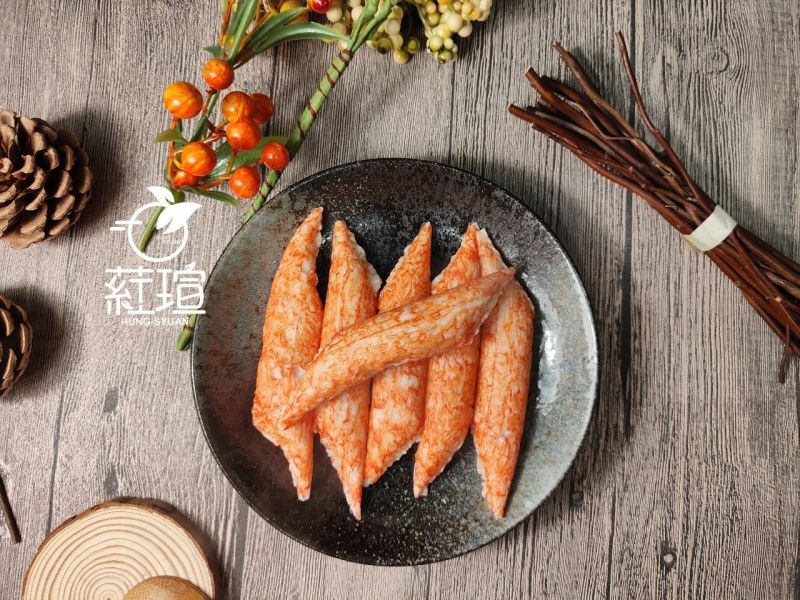 買10送3超值活動  來自日本進口的各式蟹肉棒~吃火鍋必買!沒有過多的粉 口口都是經典,這次推出單一口味一包 口味任選 