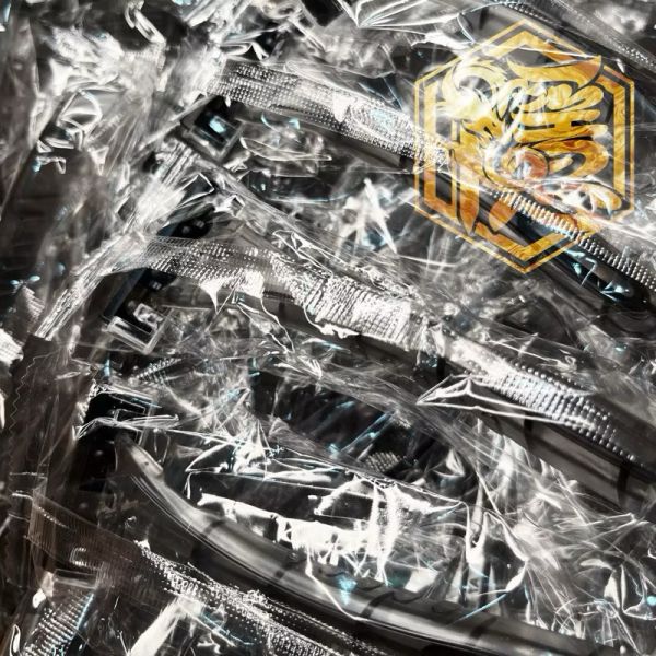 嚴選 - 一次性 拋棄式三層刮鬍刀 不鏽鋼刀片 - (50Pcs/包) - 隱龍刺青紋身器材 隱龍專業刺青紋身器材,進口刺青器材,進口紋身器材,進口紋身耗材,進口紋身顏料色料,進口紋身黑色顏料色料,進口紋身彩色顏料色料,紋身電源,紋身線,紋身踏板腳踏,紋身轉印,紋身針,紋身一體針,紋身傳統長針,紋身針嘴,紋身握柄,紋身修護膏,紋身凡士林,紋身保養,紋身機,刺青機,紋身筆型機,紋身馬達機,紋身直驅機,紋身彈片機,紋身線圈機,紋身床,紋身工作車,紋身扶手,紋身用品,紋身套組。