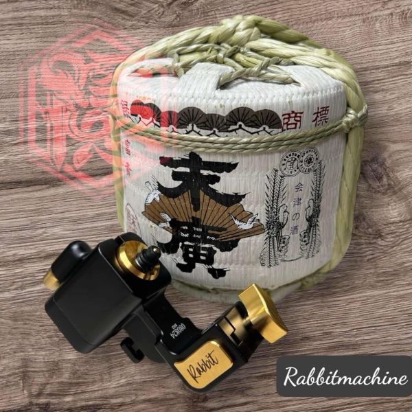 越南直驅 Rabbitmachine - 偏心軸手工馬達直驅機 - 內置德國Faulhaber頂階無刷直軀機 全套組 - 軸距行程4MM - 隱龍刺青紋身器材 隱龍專業刺青紋身器材,進口刺青器材,進口紋身器材,進口紋身耗材,進口紋身顏料色料,進口紋身黑色顏料色料,進口紋身彩色顏料色料,紋身電源,紋身線,紋身踏板腳踏,紋身轉印,紋身針,紋身一體針,紋身傳統長針,紋身針嘴,紋身握柄,紋身修護膏,紋身凡士林,紋身保養,紋身機,刺青機,紋身筆型機,紋身馬達機,紋身直驅機,紋身彈片機,紋身線圈機,紋身床,紋身工作車,紋身扶手,紋身用品,紋身套組。