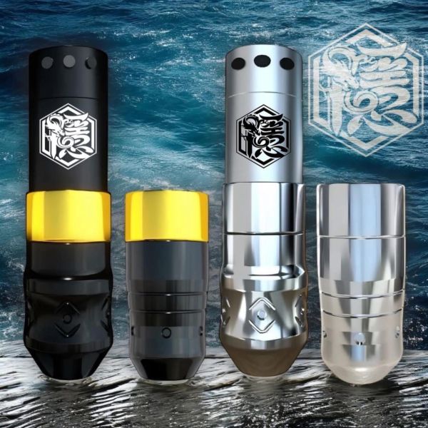 最新版全能筆 W8 雙電池無線紋身筆型機 大全套組 正常模式/變頻模式/調整力量模式/調整軸距行程 - 隱龍刺青紋身器材 隱龍專業刺青紋身器材,進口刺青器材,進口紋身器材,進口紋身耗材,進口紋身顏料色料,進口紋身黑色顏料色料,進口紋身彩色顏料色料,紋身電源,紋身線,紋身踏板腳踏,紋身轉印,紋身針,紋身一體針,紋身傳統長針,紋身針嘴,紋身握柄,紋身修護膏,紋身凡士林,紋身保養,紋身機,刺青機,紋身筆型機,紋身馬達機,紋身直驅機,紋身彈片機,紋身線圈機,紋身床,紋身工作車,紋身扶手,紋身用品,紋身套組。