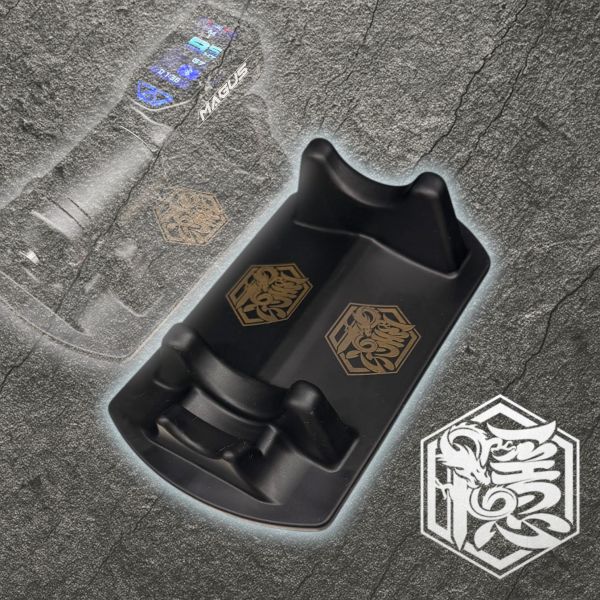 實用 矽膠筆架 紋身筆置放架 防止滾動 好放置 - 隱龍刺青紋身器材 隱龍專業刺青紋身器材,進口刺青器材,進口紋身器材,進口紋身耗材,進口紋身顏料色料,進口紋身黑色顏料色料,進口紋身彩色顏料色料,紋身電源,紋身線,紋身踏板腳踏,紋身轉印,紋身針,紋身一體針,紋身傳統長針,紋身針嘴,紋身握柄,紋身修護膏,紋身凡士林,紋身保養,紋身機,刺青機,紋身筆型機,紋身馬達機,紋身直驅機,紋身彈片機,紋身線圈機,紋身床,紋身工作車,紋身扶手,紋身用品,紋身套組。