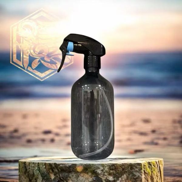 平價款耗材 透黑噴瓶 500ml 不滲透 實用噴瓶 - 隱龍刺青紋身器材 隱龍專業刺青紋身器材,進口刺青器材,進口紋身器材,進口紋身耗材,進口紋身顏料色料,進口紋身黑色顏料色料,進口紋身彩色顏料色料,紋身電源,紋身線,紋身踏板腳踏,紋身轉印,紋身針,紋身一體針,紋身傳統長針,紋身針嘴,紋身握柄,紋身修護膏,紋身凡士林,紋身保養,紋身機,刺青機,紋身筆型機,紋身馬達機,紋身直驅機,紋身彈片機,紋身線圈機,紋身床,紋身工作車,紋身扶手,紋身用品,紋身套組。