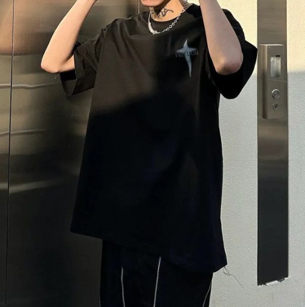 美式復古十字星芒Tee 