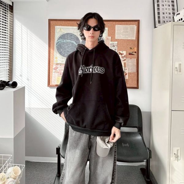 哥德字噴漆印花刷毛帽Tee 