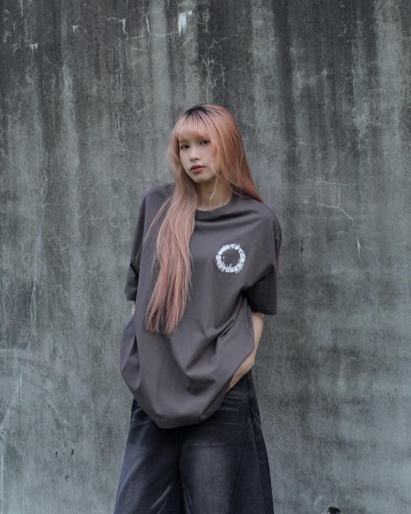 現貨【狠殺街頭】煙霧字母短Tee 