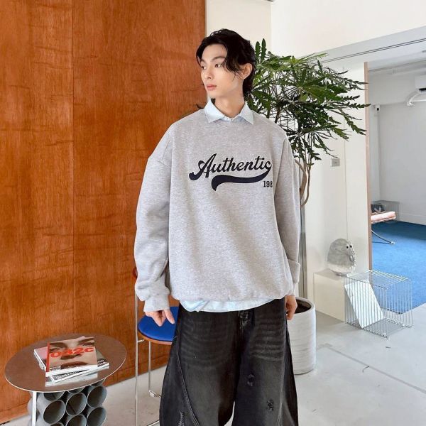 Authentic 1989美式刺繡刷毛大學Tee 