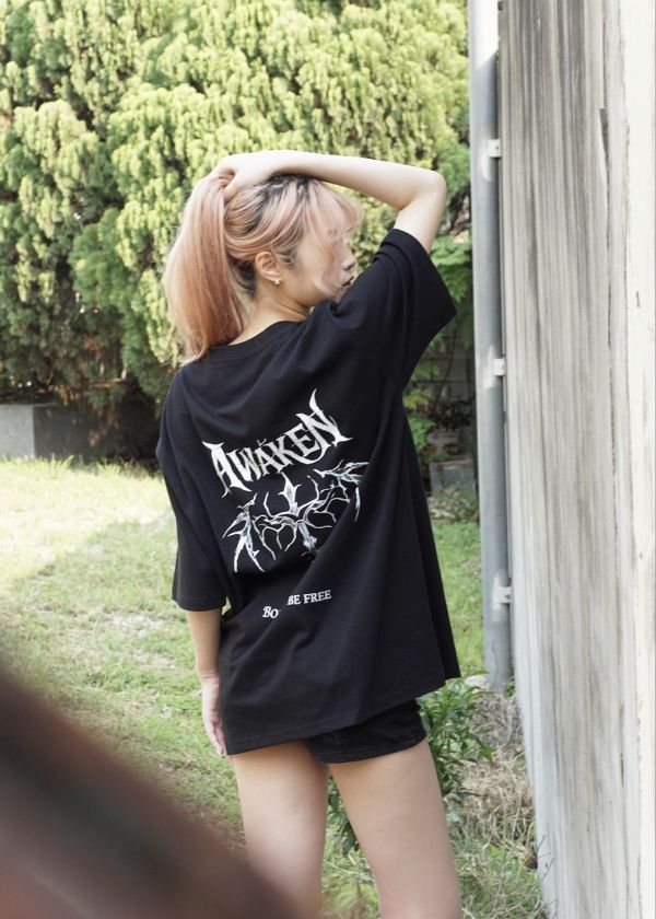 現貨【街頭覺醒】暗黑羽翼短Tee 