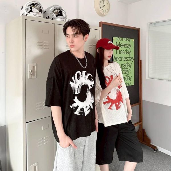 【現貨】VOICE旋轉殘影印花短Tee 