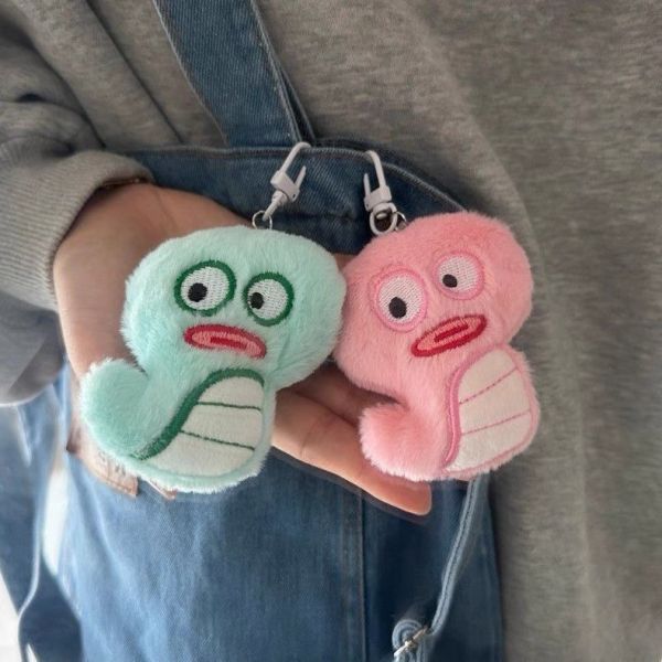 【現貨】大眼搞怪蛇吊飾 