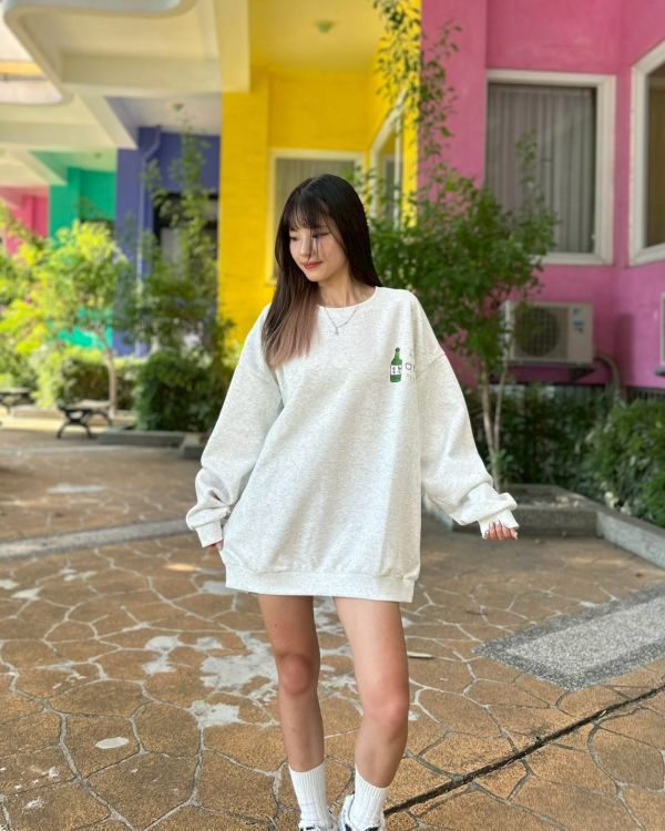 【現貨+預購】韓國酒印花大學Tee 