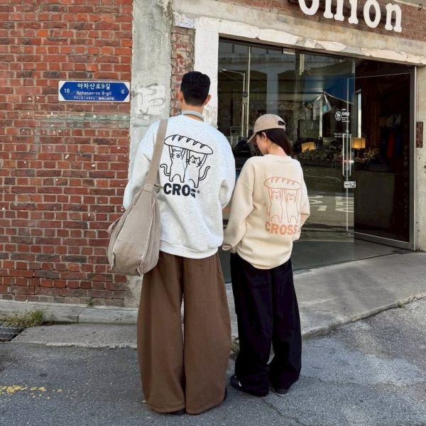 CROSS麵包貓咪刷毛大學Tee 