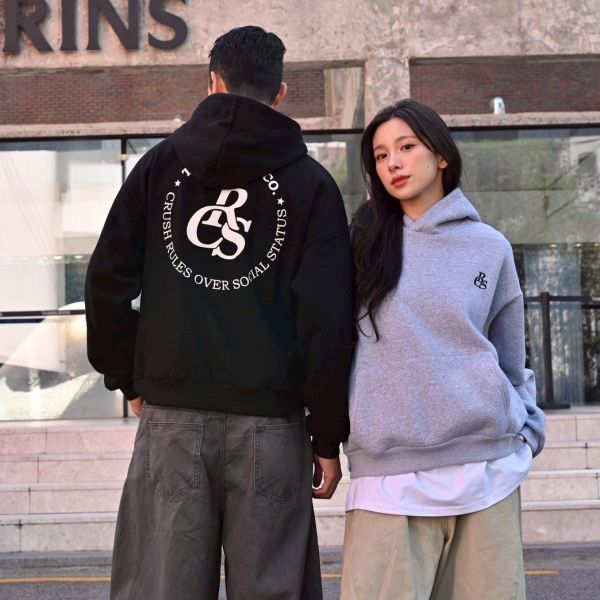 CRS圓環刺繡寬短刷毛帽Tee 