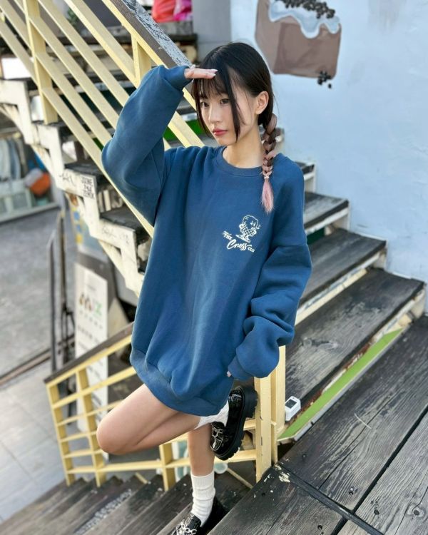 【現貨+預購】爆米花先生抽菸印花刷毛大學Tee 