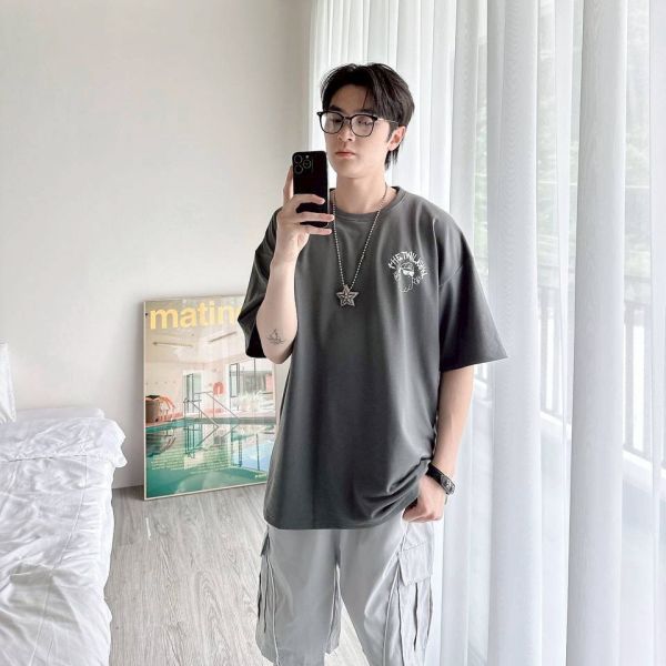 【現貨】反光炫彩墨鏡幽靈Tee 