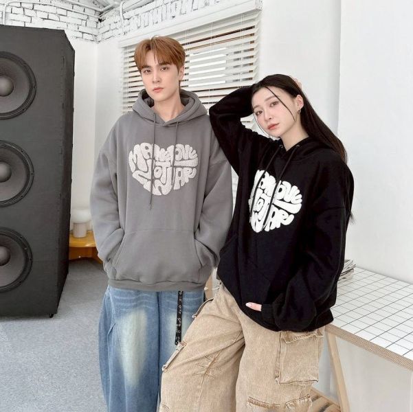 愛心英字毛巾繡刷毛帽Tee 