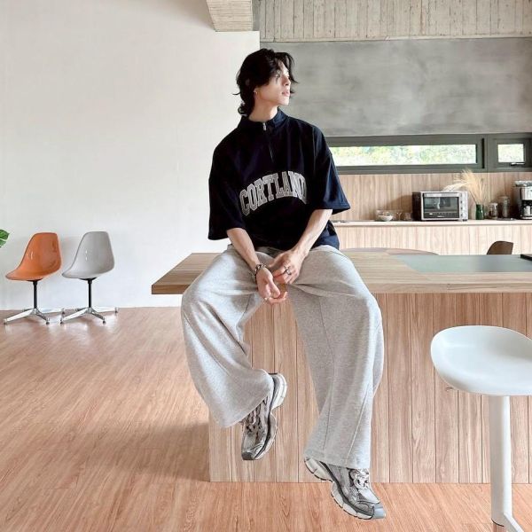 CORTLAND立領刺繡休閒衛衣 