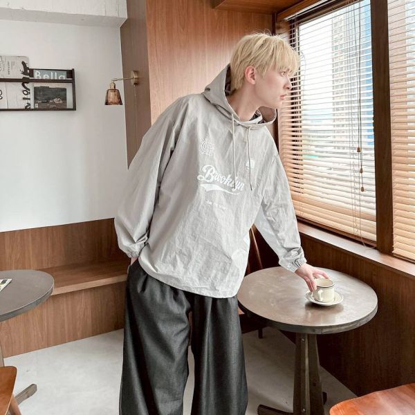 【現貨】 Brooklyn連帽拼接印花風衣 