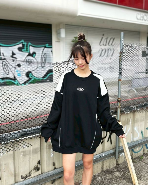 【預購】YX銀膠拼接大學Tee 