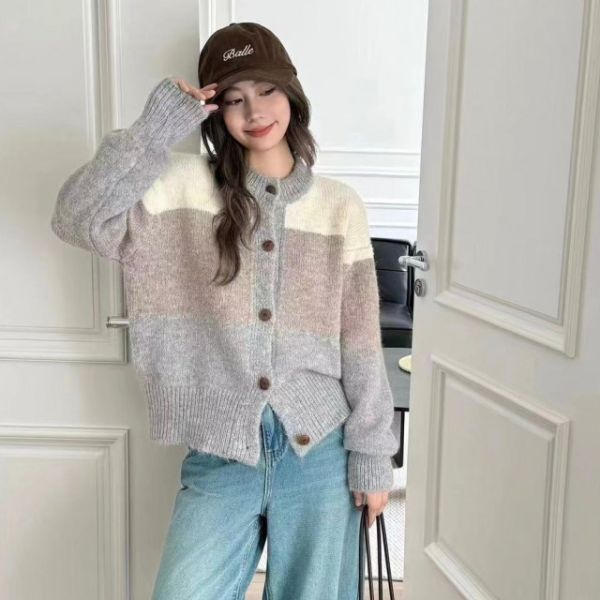 【現貨】拼接撞色開釦毛衣 