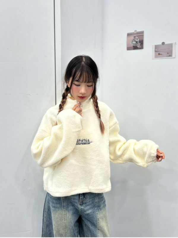 【現貨】QQ羊羔毛半拉鍊短版上衣 