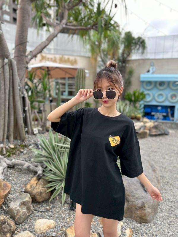 【現貨】SWIMMING CLUB充氣墊日曬狗狗Tee 