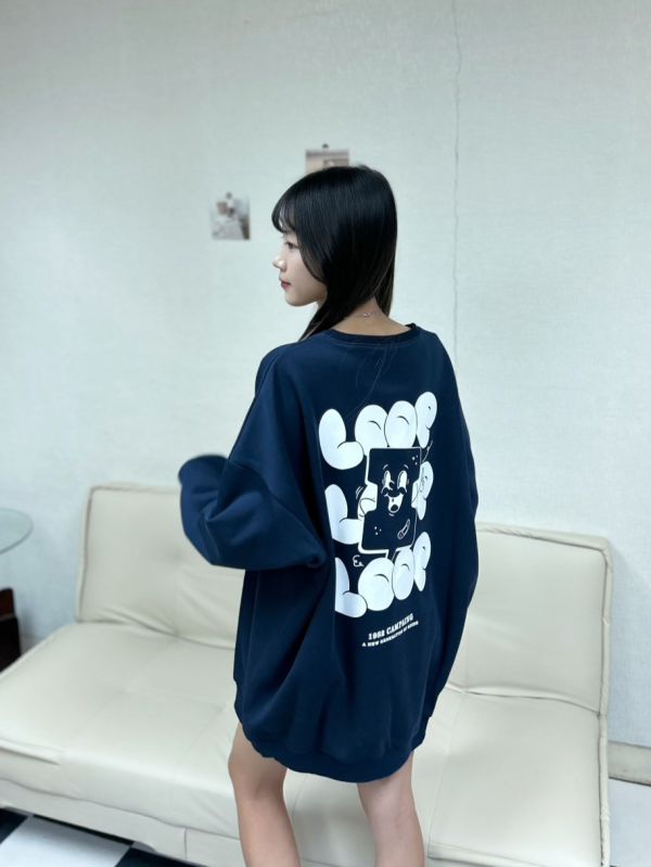 【現貨】卡通泡泡大學Tee 