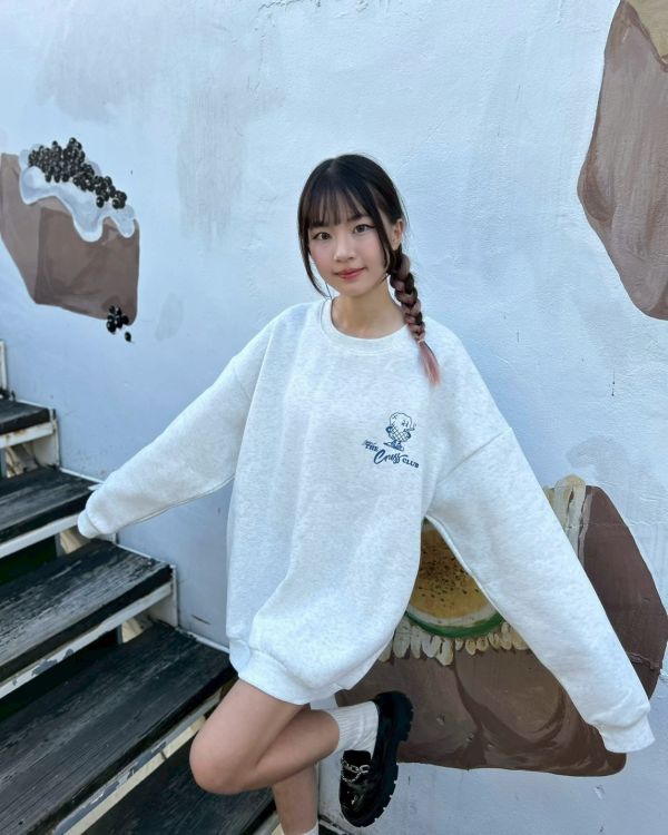 【現貨+預購】爆米花先生抽菸印花刷毛大學Tee 