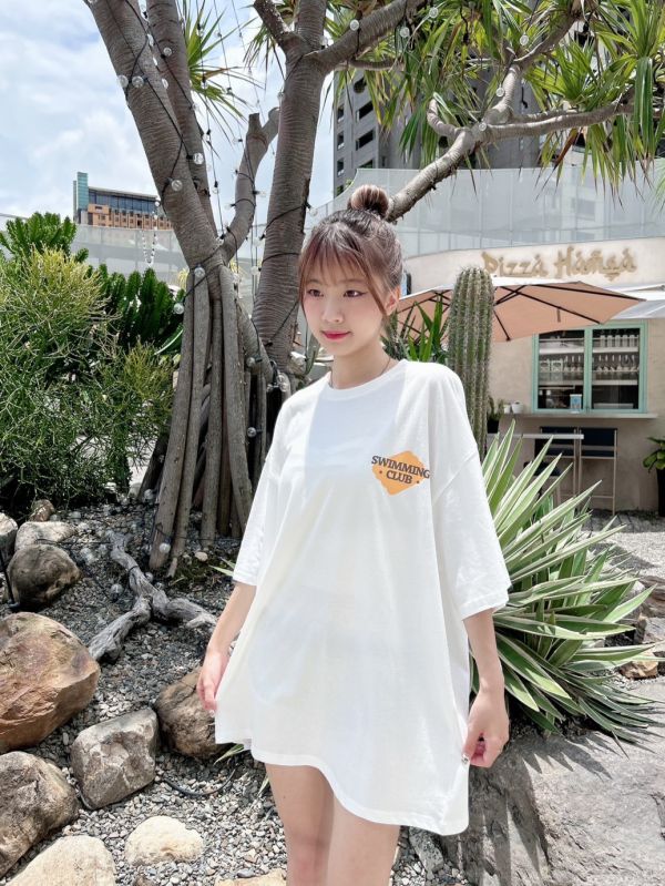 【現貨】SWIMMING CLUB充氣墊日曬狗狗Tee 