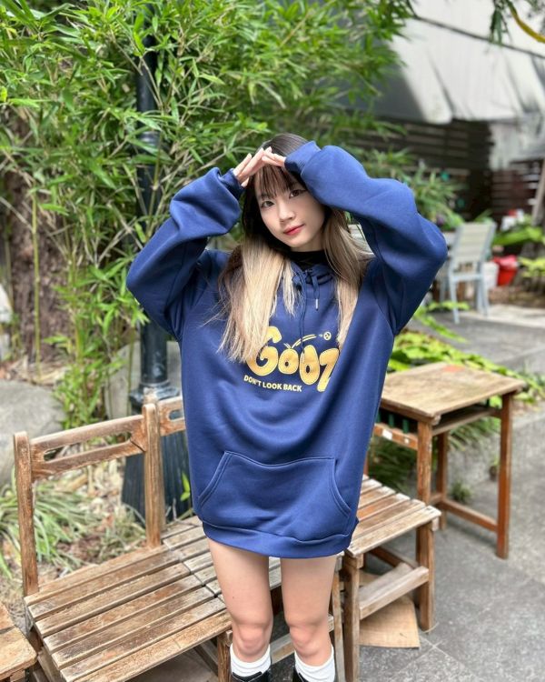 【現貨】軟萌GOOZI英字刷毛帽Tee 