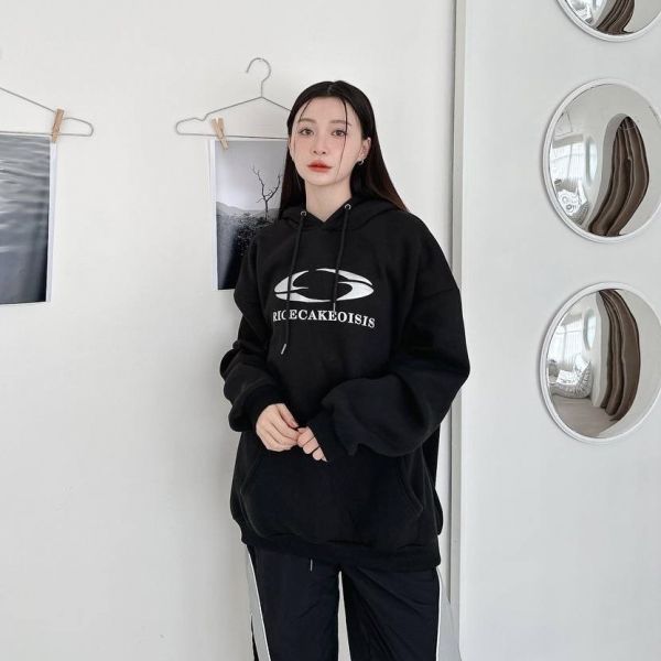 發泡英字科技感銀漆刷毛帽Tee 