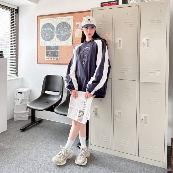 【現貨】LIMITED 拼接連帽束口風衣 