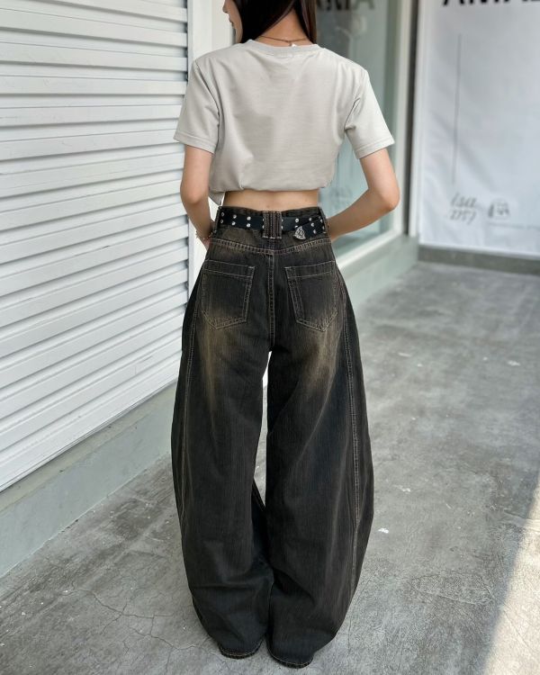 【現貨+預購】車線刷色牛仔彎刀褲 